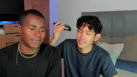 Alan and roomie online show from August 17, 1:32 am