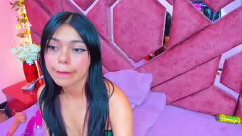alana_deivis online show from August 2, 9:49 am