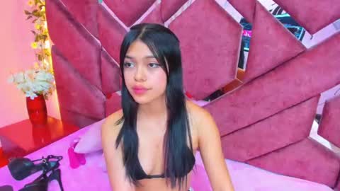 alana_deivis online show from August 6, 9:08 am