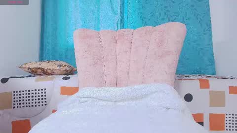 alana_pink95 online show from July 23, 9:06 pm
