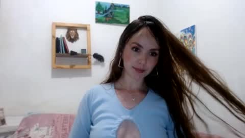 alana_saenx online show from August 27, 3:58 am