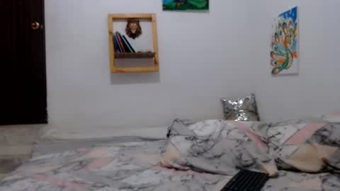 alana_saenx online show from September 6, 3:23 am