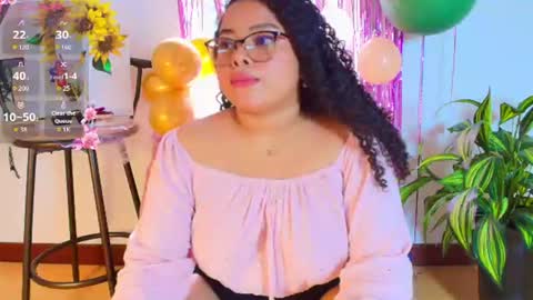 Alana Gmez  online show from August 10, 8:32 pm