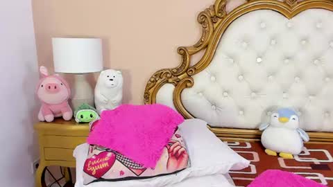 alana online show from August 13, 4:48 am