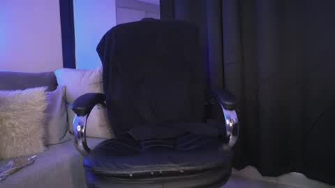 Alanna online show from July 30, 6:43 am