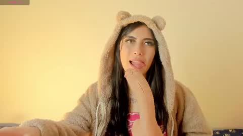ALANA Please follow me  online show from July 31, 6:52 am