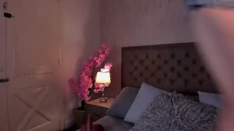 Alana online show from August 9, 12:39 pm