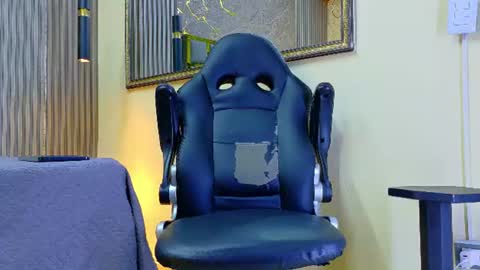 Alan Ferrer online show from August 8, 12:49 pm