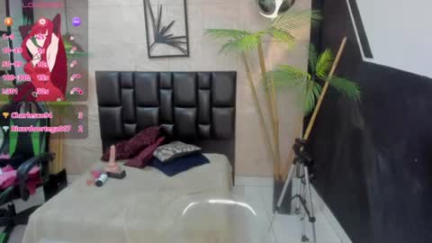 Alanna online show from August 14, 4:43 pm