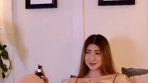 Alanna online show from August 15, 1:26 pm