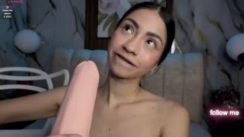    online show from August 5, 5:44 pm