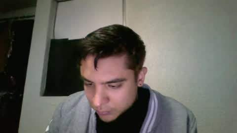 alber753713 online show from July 3, 6:15 am