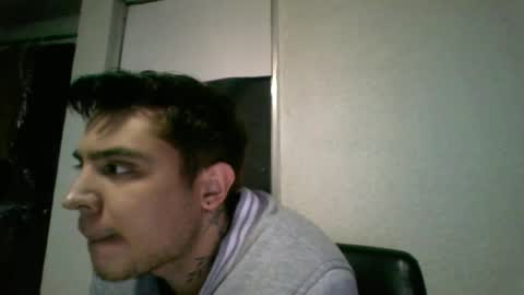 alber753713 online show from July 3, 9:44 am