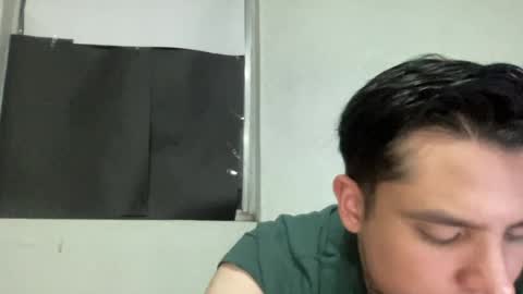 alber753713 online show from August 5, 5:27 am