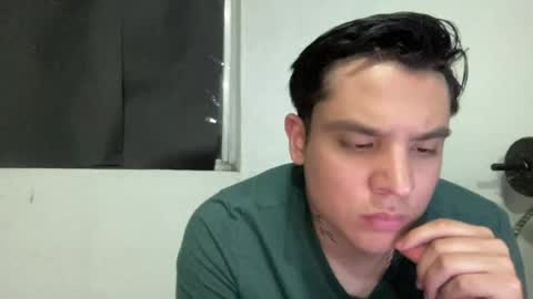 alber753713 online show from August 5, 6:33 am
