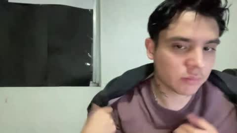alber753713 online show from August 7, 6:13 am