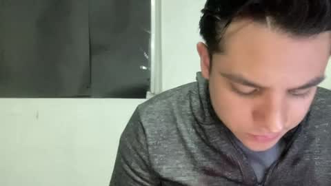 alber753713 online show from August 8, 6:46 am
