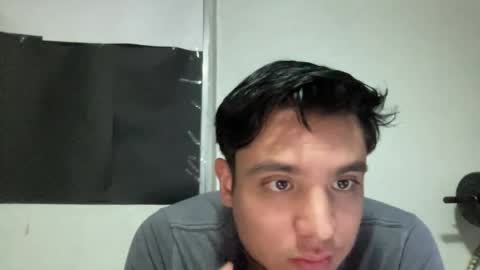 alber753713 online show from August 10, 9:22 am