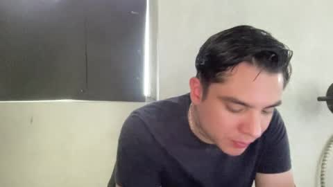 alber753713 online show from August 15, 11:09 pm