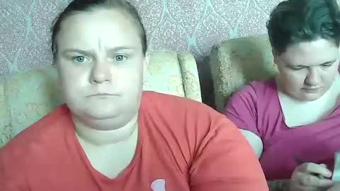 AlbertaAndSharon online show from August 5, 10:46 am