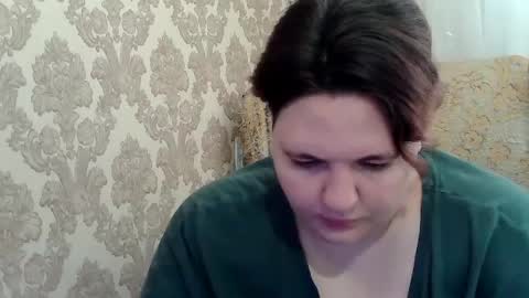 AlbertaAndSharon online show from August 9, 10:05 am
