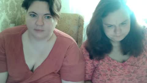 AlbertaAndSharon online show from August 11, 9:11 am