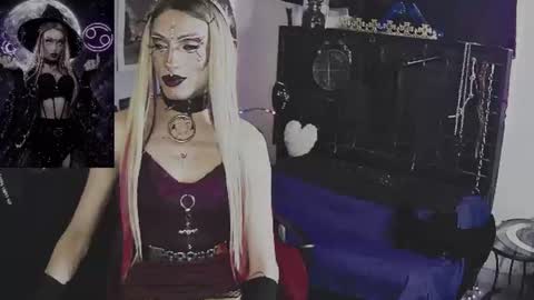 Mistic witch online show from July 18, 8:21 pm