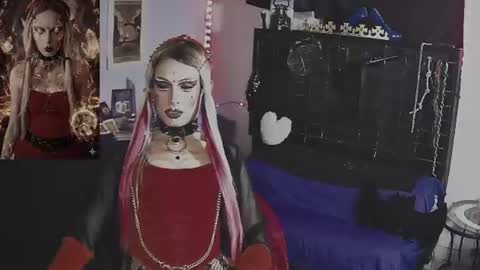 Mistic witch online show from July 23, 1:02 pm