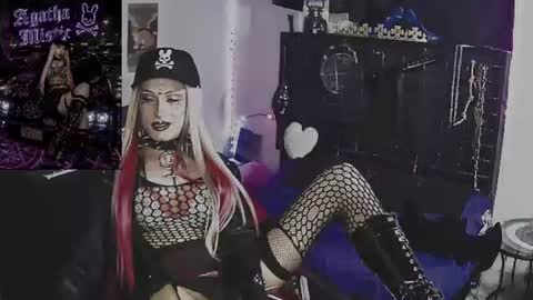 Mistic witch online show from August 3, 1:18 pm