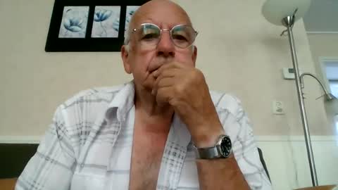 alders006 online show from June 19, 5:40 am