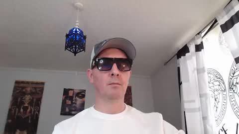 aldovitzo online show from April 3, 12:24 pm