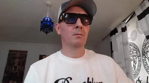 aldovitzo online show from April 3, 2:36 pm