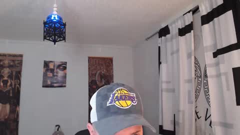 aldovitzo online show from April 3, 9:18 pm
