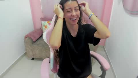 Ale  online show from August 4, 6:38 pm