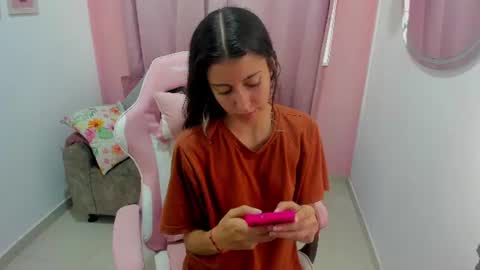 Ale  online show from August 5, 4:49 pm
