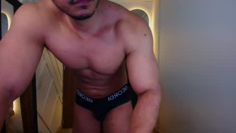 aleandro online show from August 14, 12:31 pm