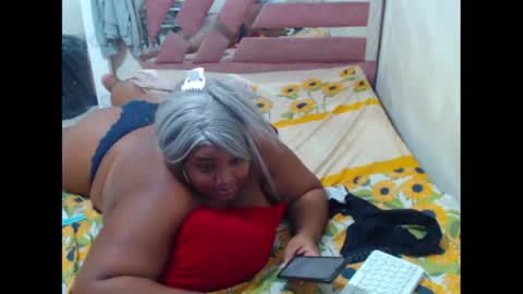 aleeinvein1 online show from June 26, 7:34 am