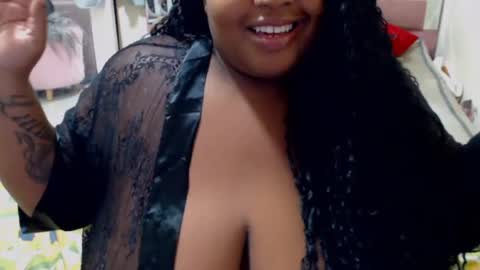 aleeinvein1 online show from July 29, 3:57 am