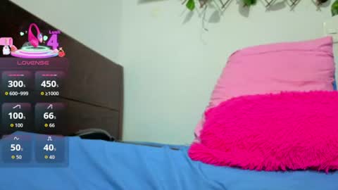 Valentina online show from August 12, 11:01 am