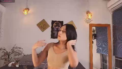 aleexiiaa online show from August 11, 8:05 am