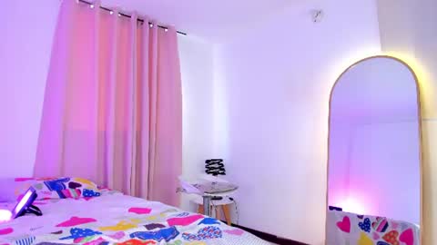 Alejandra Arango online show from August 11, 4:53 pm