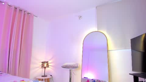 Alejandra Arango online show from August 13, 9:18 pm