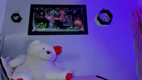 Alejandra online show from August 9, 2:18 pm