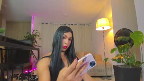 A L E J A N D R A online show from August 9, 10:55 pm