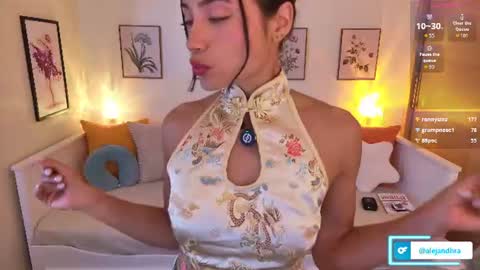 Alejandhra online show from July 11, 2:45 pm