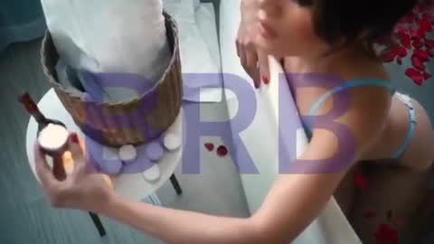 Alejandhra online show from August 8, 5:02 pm