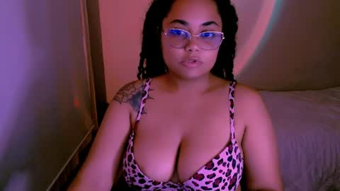 Alejandra  online show from August 11, 1:29 am