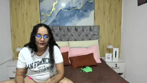 alejandra_evanss online show from July 24, 4:48 am