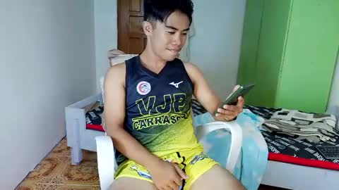 alejandro fernan online show from August 8, 2:22 am
