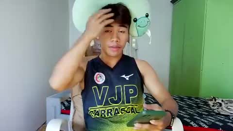alejandro fernan online show from August 9, 1:28 am